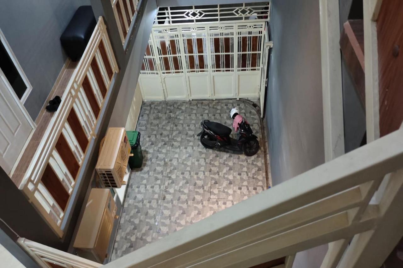 Oyo 91209 Arjuna Residence Syariah Sby 수라바야 외부 사진