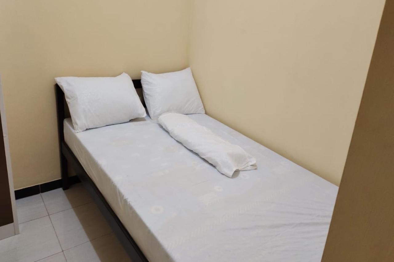 Oyo 91209 Arjuna Residence Syariah Sby 수라바야 외부 사진