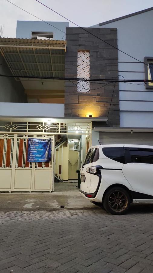 Oyo 91209 Arjuna Residence Syariah Sby 수라바야 외부 사진